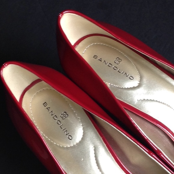 ⭕️ Bandolina - Glossy Red 'Rainaa' Open Toe Pumps - Picture 6 of 8